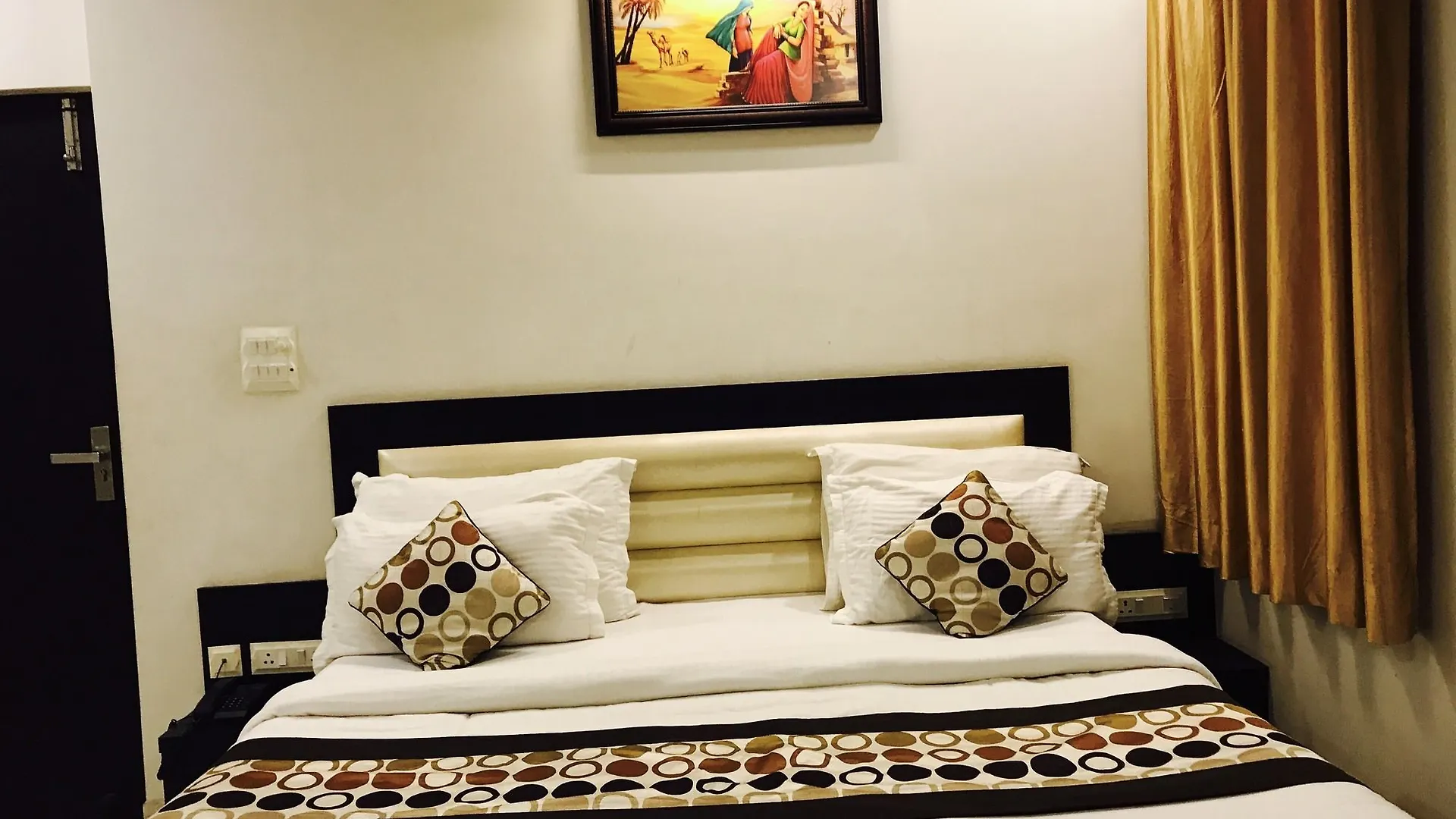 Hotel Aaradhya Residency Agra  India